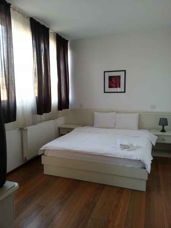 Banu Manta Apartments Bucarest Chambre photo