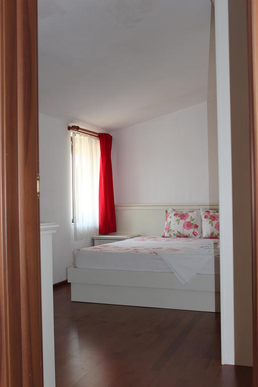 Banu Manta Apartments Bucarest Chambre photo